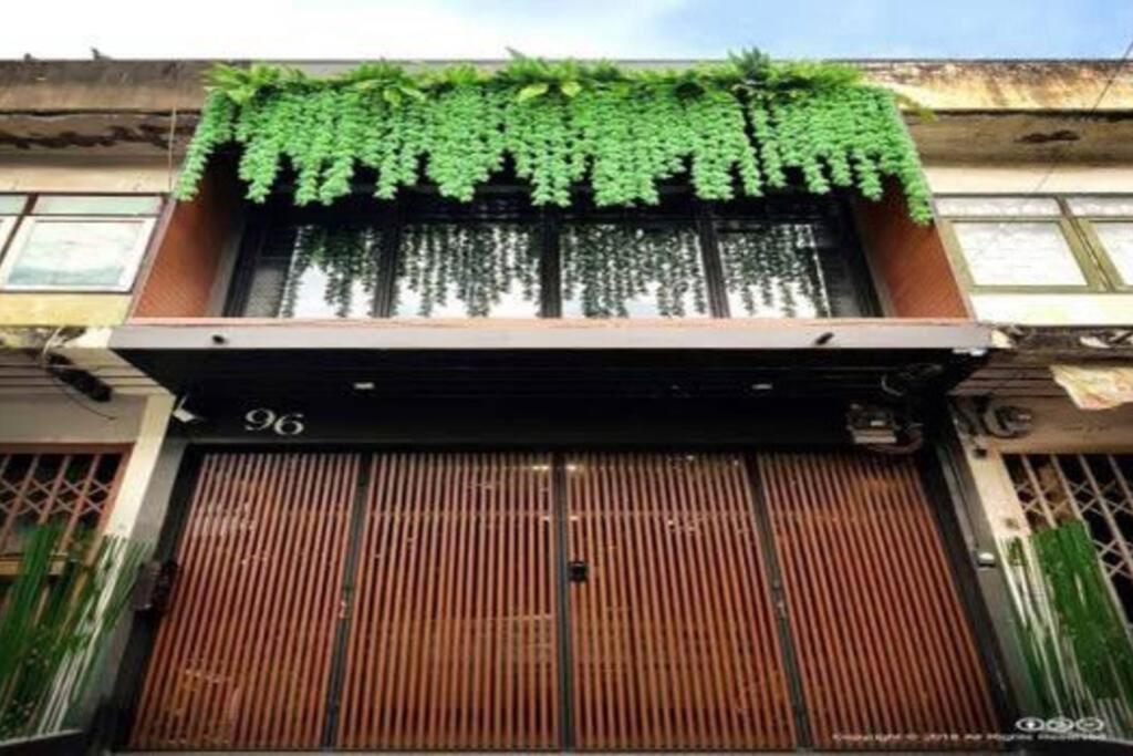 Selfcheckin Townhome In Charoen Nakhorn 60 Near Bts Iconsiam Asiatique And Chaophraya River Maximum 4 Guests Villa