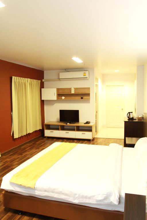 Hotel 101