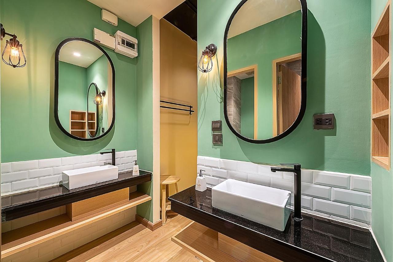Hostel Phra Nakhon Poshtel