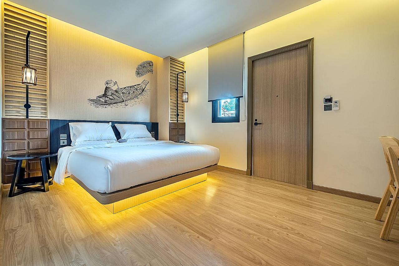 Phra Nakhon Poshtel Hostel