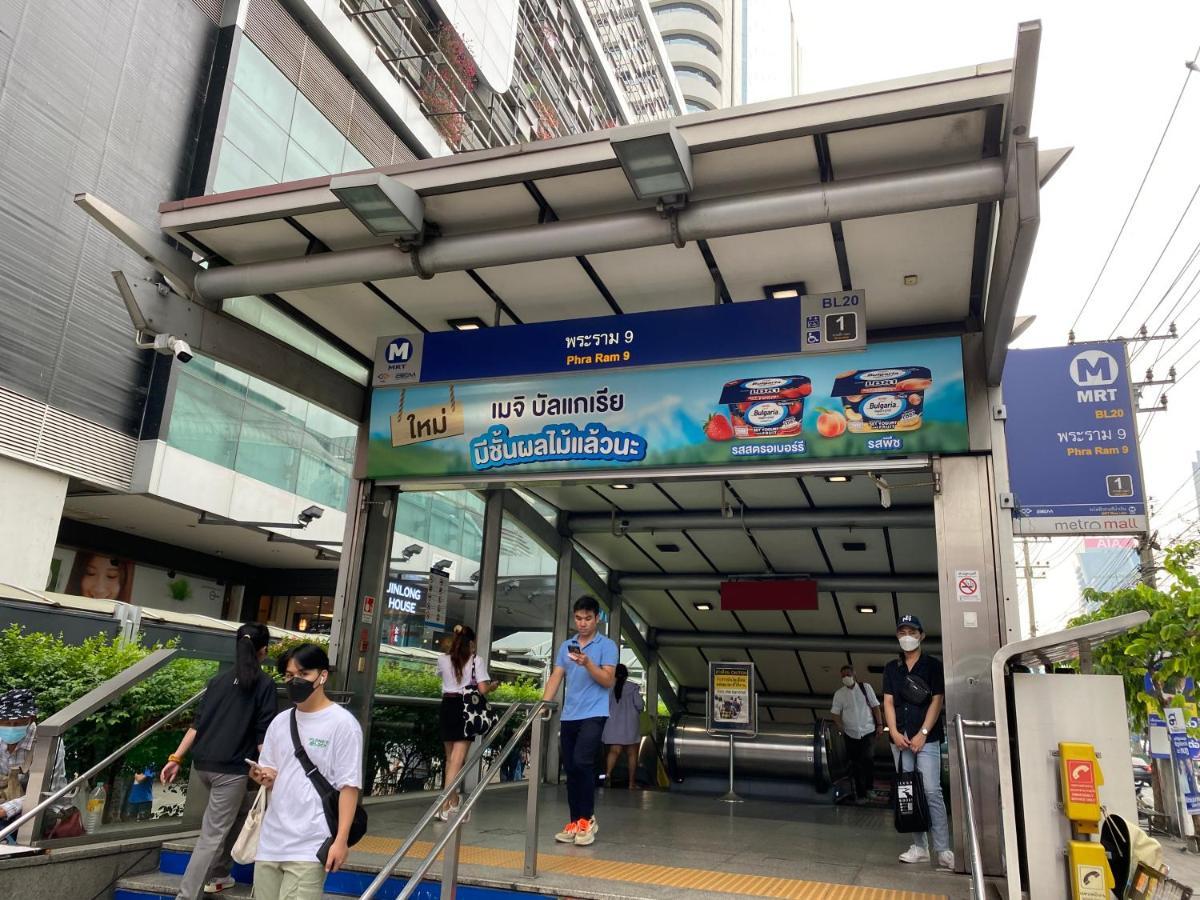 Sura Near Mrt Phra Ram 9 Hostel Bangkok