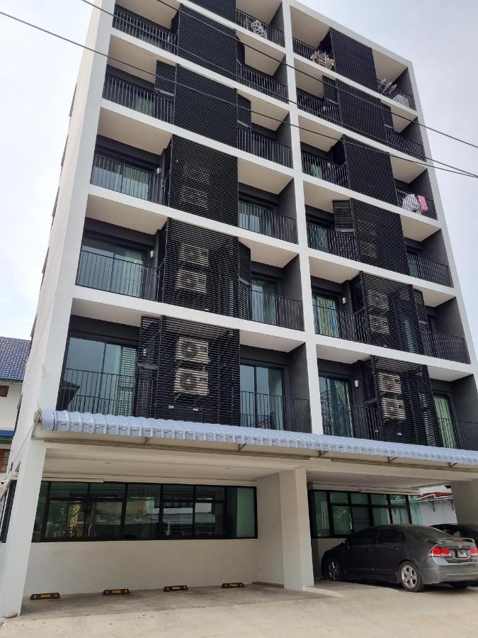Tiara Place Aparthotel Bangkok