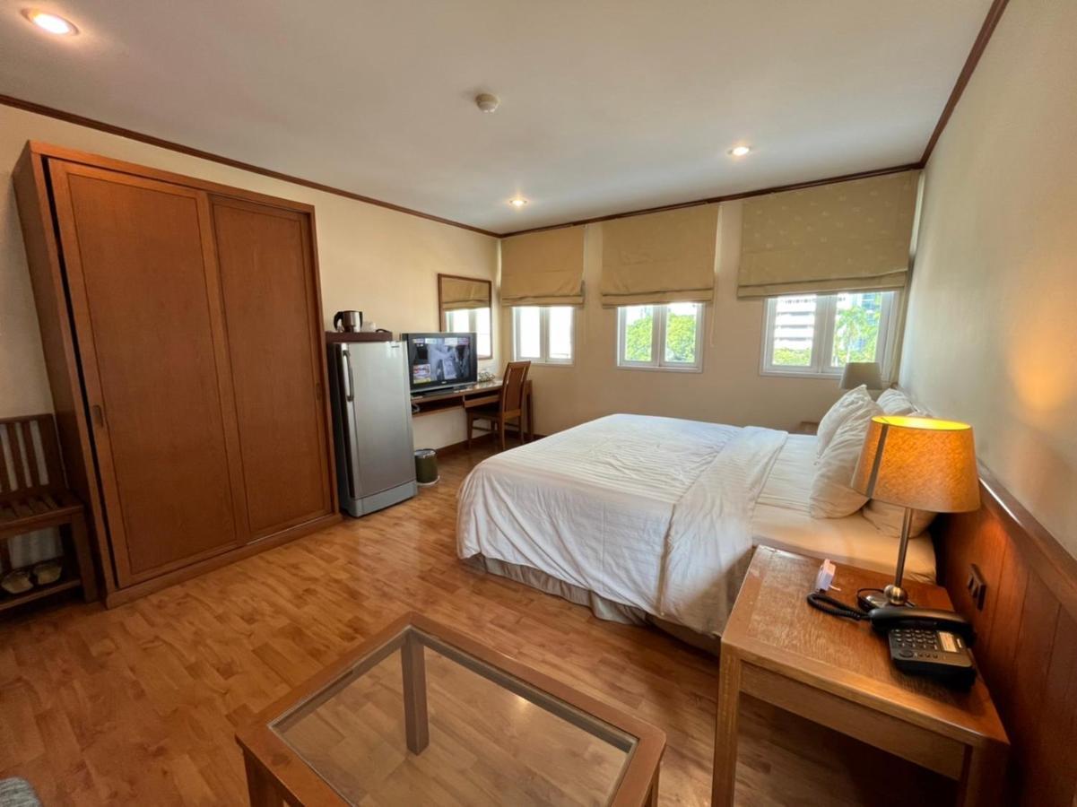 Jhouse Thonglor 4*