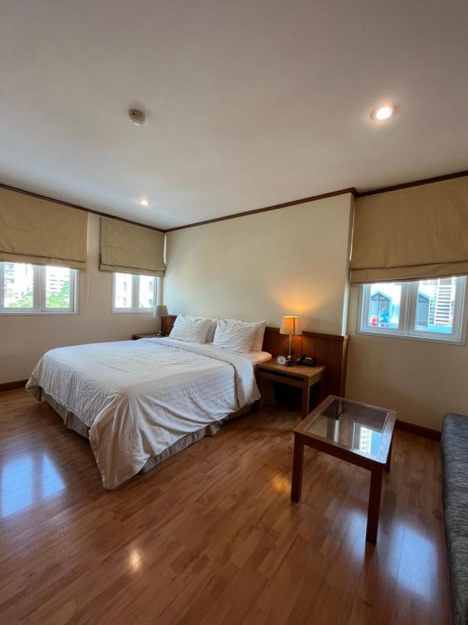Jhouse Thonglor Hotel Bangkok