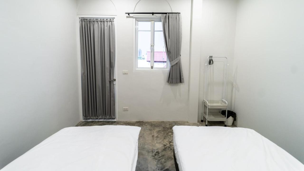 Pier 808 Hostel Bangkok