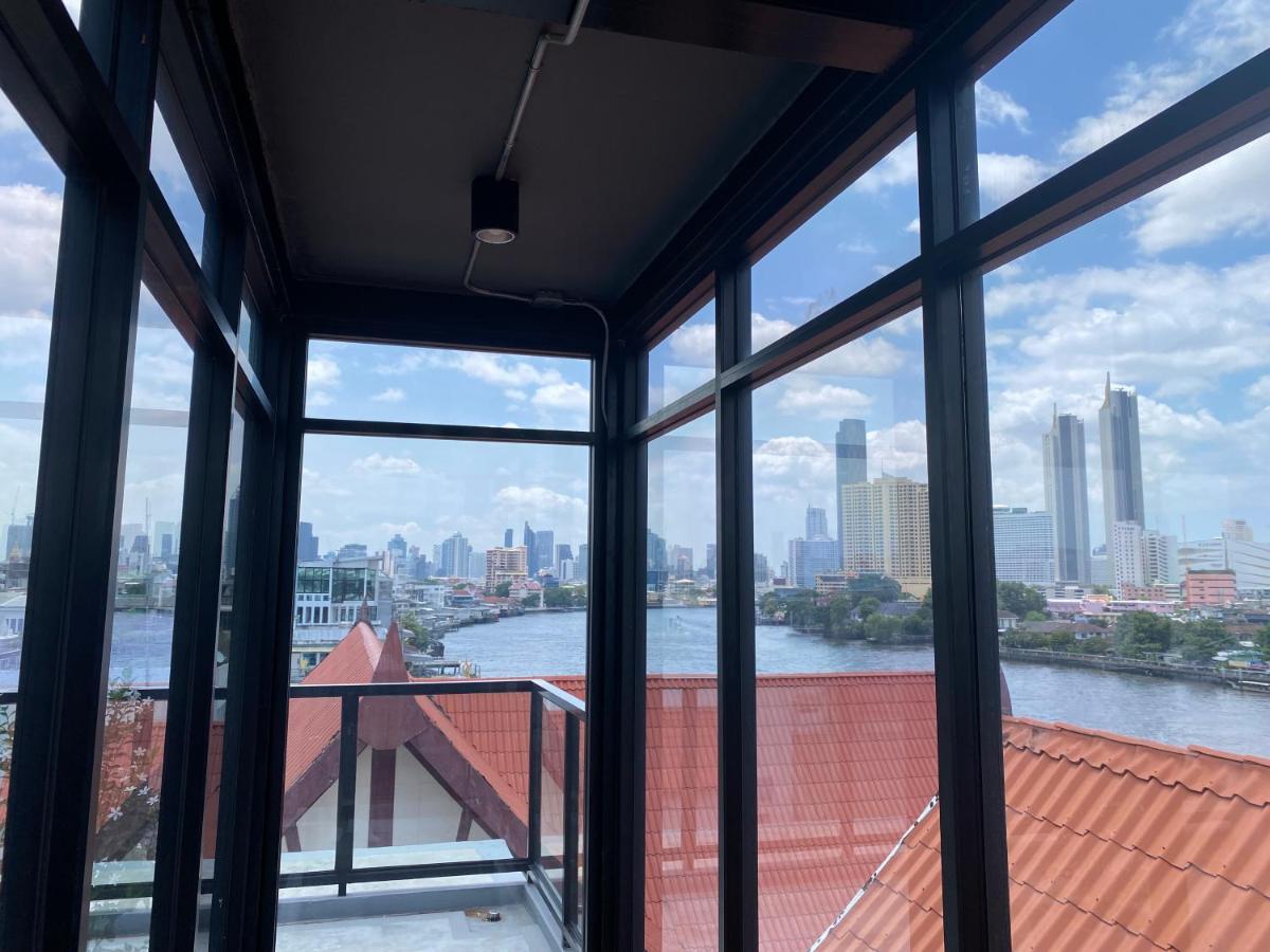 Hostel Pier 808 *