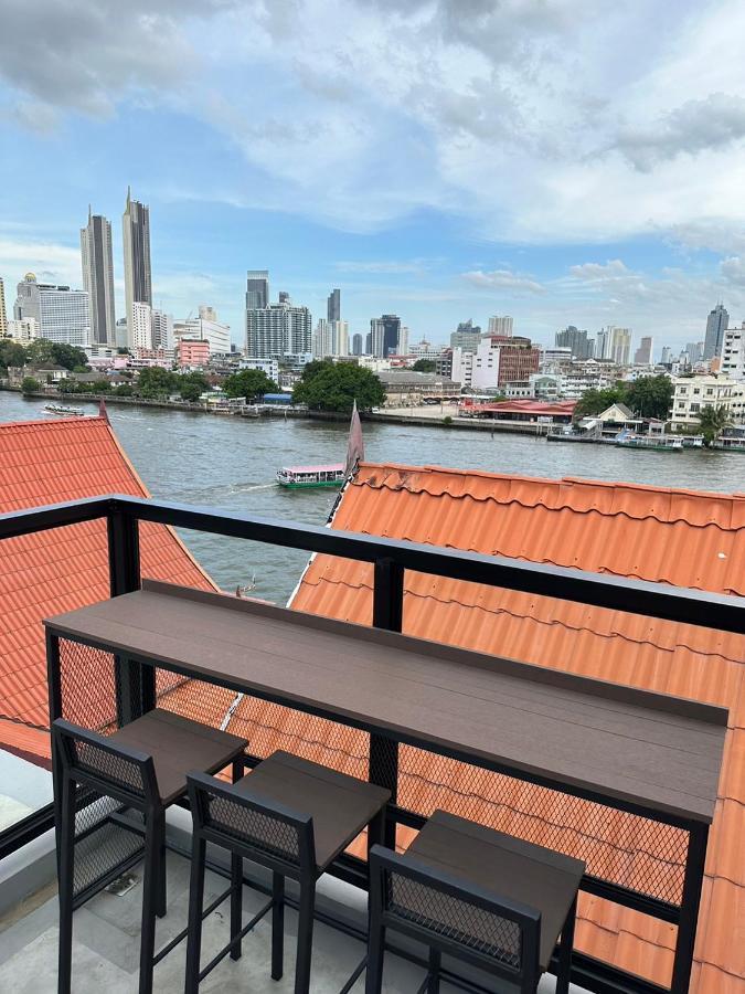 Hostel Pier 808 *