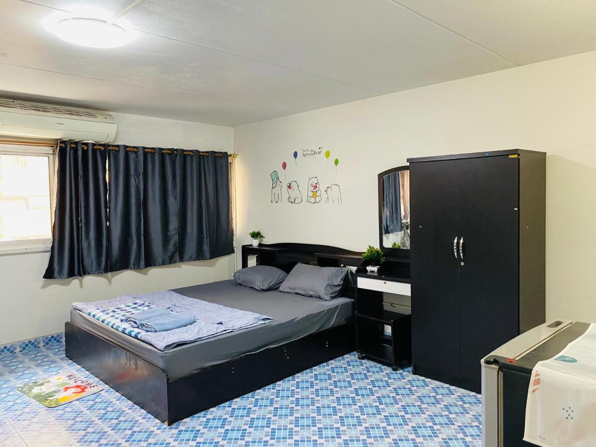 Popular T8 Fl.5 * Bangkok