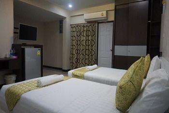 Hotel Gold Airport
