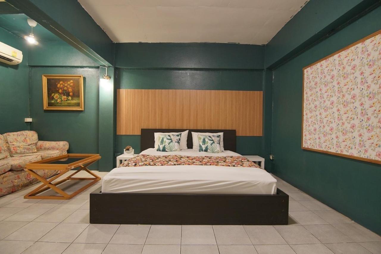 ปิดชั่วคราว สามยอด Apartment *