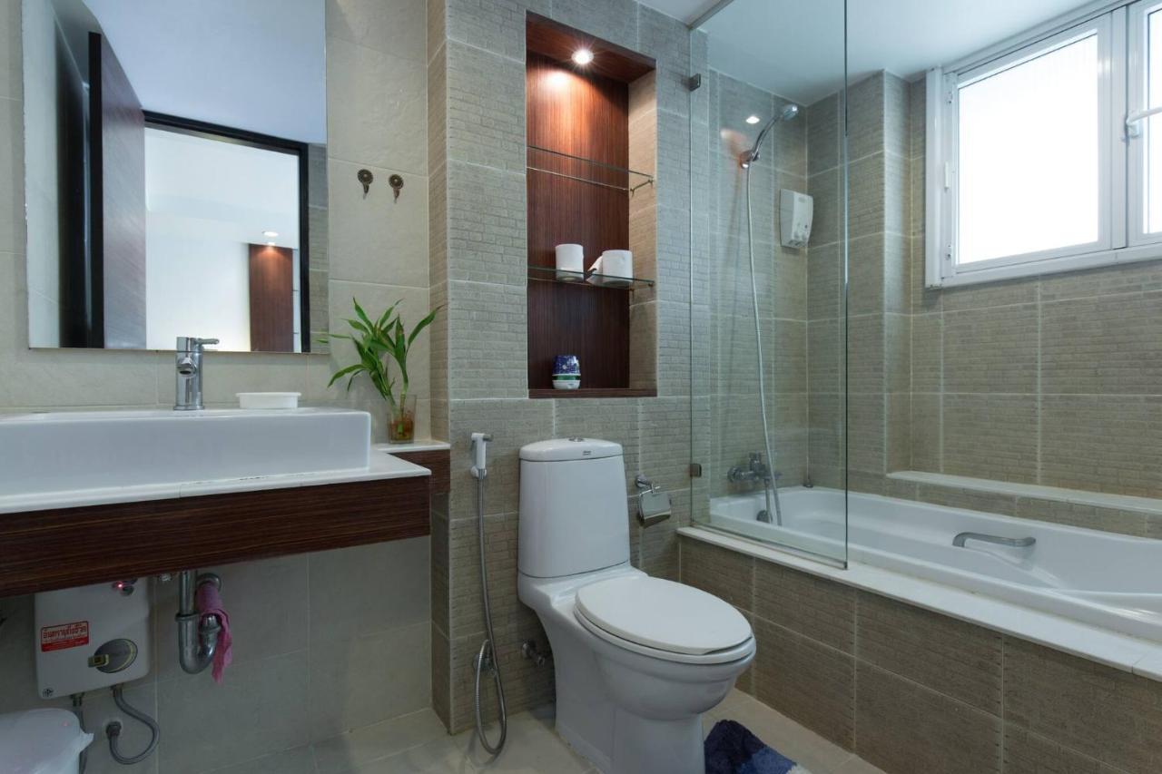 Apartment 8th Floor 2brs Penthouse 700m Walk To Ekkamai Bts Station Bangkok