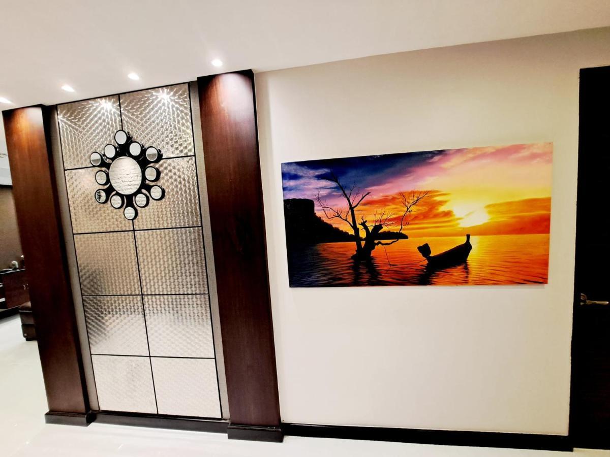 8th Floor 2brs Penthouse 700m Walk To Ekkamai Bts Station