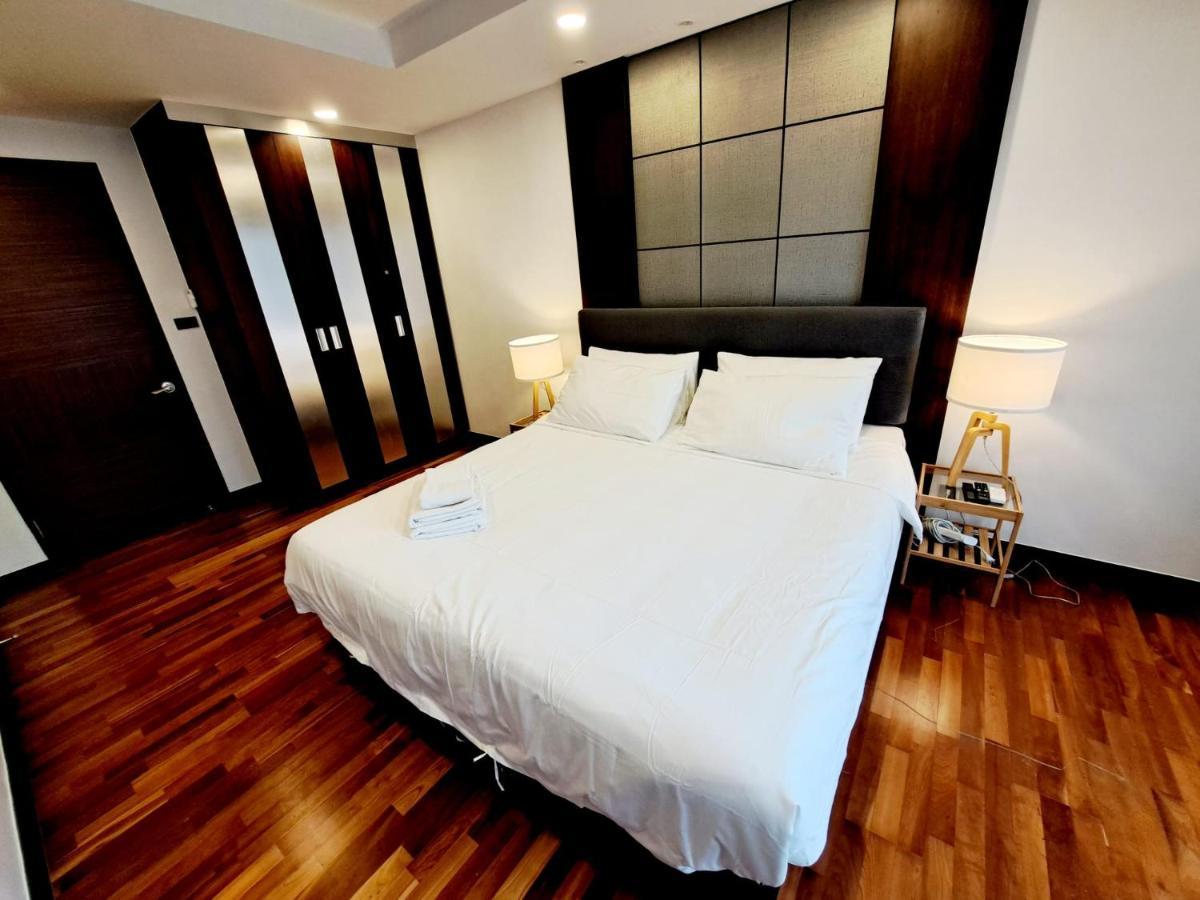 8th Floor 2brs Penthouse 700m Walk To Ekkamai Bts Station Bangkok
