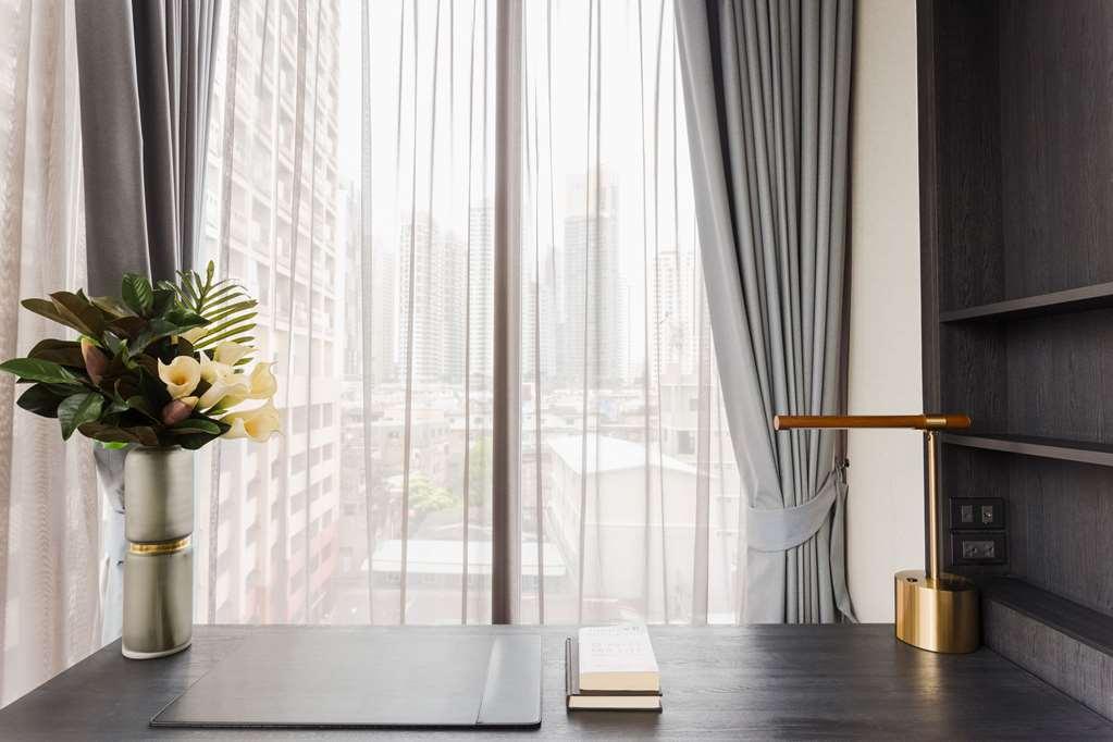 Wyndham Queen Convention Centre 4*