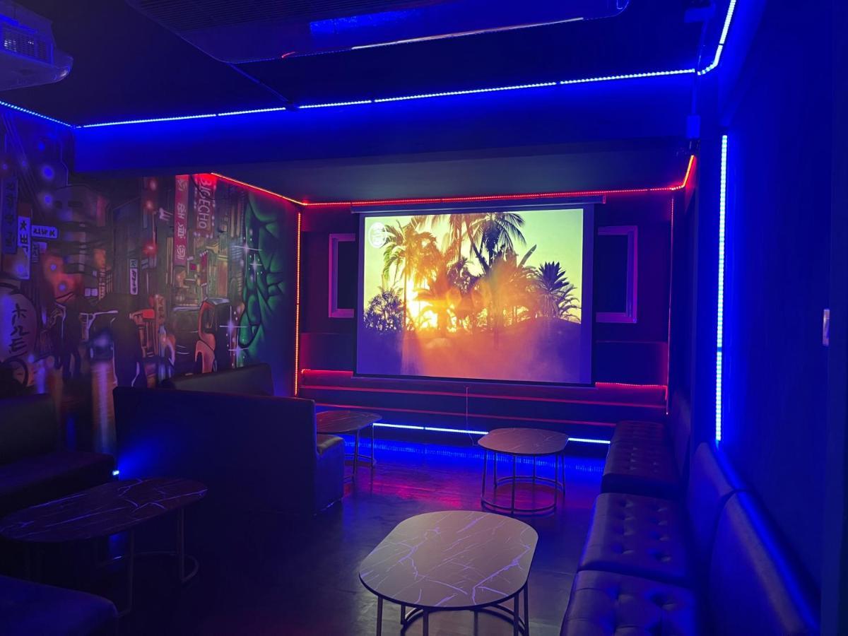 Xlnt Sukhumvit 8 Hostel *