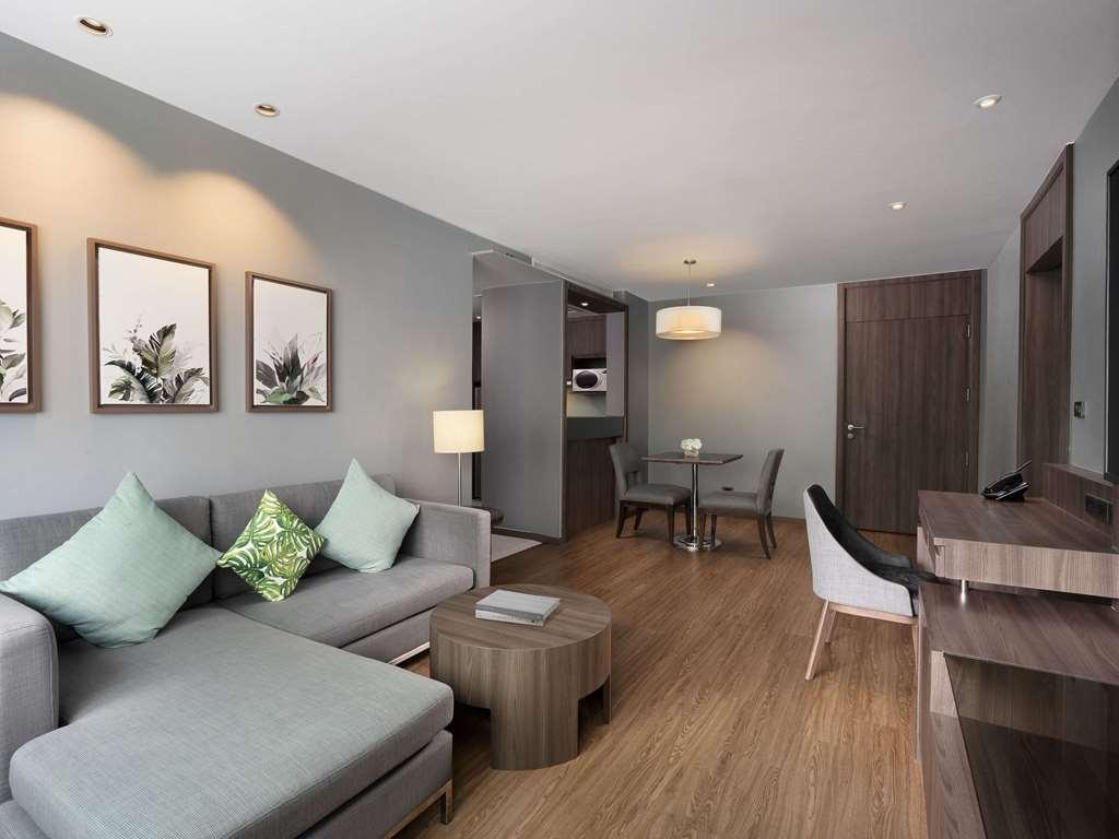 Novotel Living Sukhumvit Legacy Hotel *