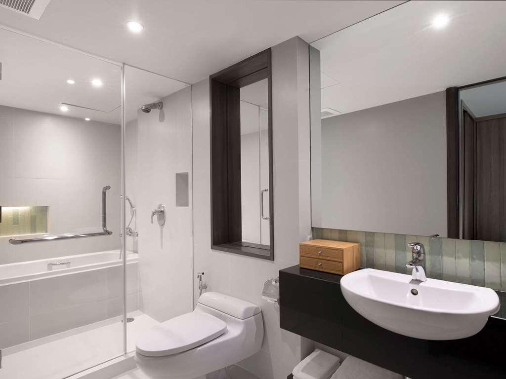 Novotel Living Sukhumvit Legacy Hotel *