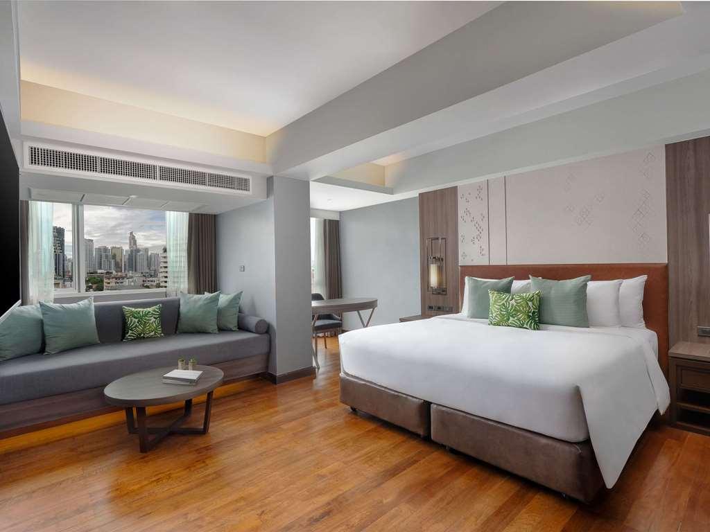 Novotel Living Sukhumvit Legacy Hotel Bangkok
