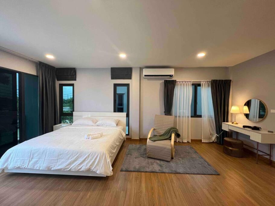 Villa Bangna 4bedroom New House Luxurious Discount Now Bangkok