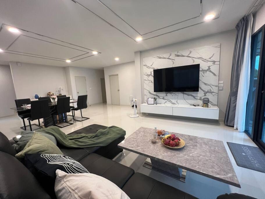 Bangna 4bedroom New House Luxurious Discount Now * Bangkok
