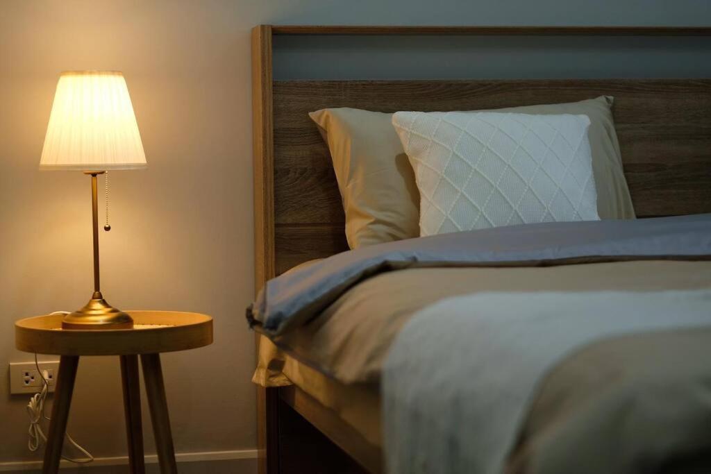 Cheri's 5and1 Bedroom Townhouse In Sukhumvit 36 , Bangkok, Near Tonglo Rail Station Villa