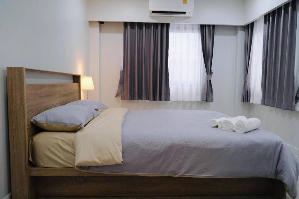 Cheri's Homestay: Townhouse Near Thong Lo Bts Villa Bangkok
