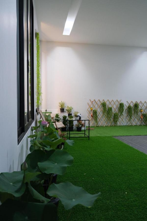 Villa Cheri's 5and1 Bedroom Townhouse In Sukhumvit 36 , Bangkok, Near Tonglo Rail Station *