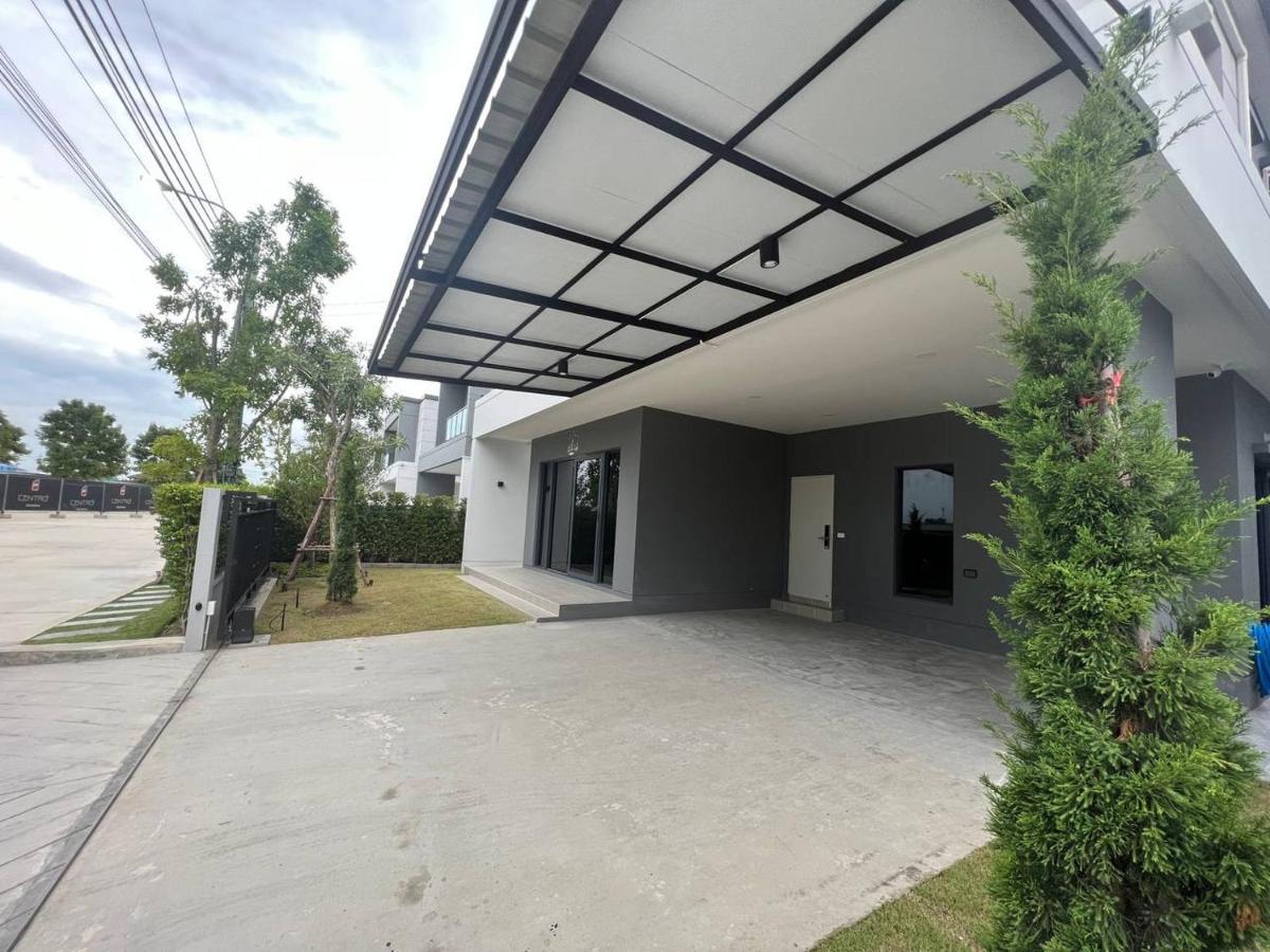 Cheri's Homestay现代两层独栋别墅，4卧4卫，3日送接机1周接送机,近mega邦纳 *