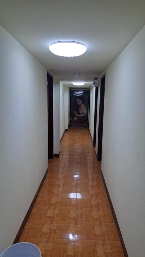 Om Hotel *