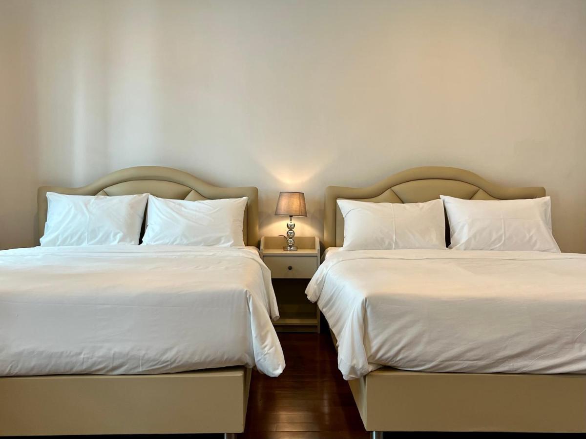 Entire 3br Townhome In Sukhumvit, Shared Pool, Near Bts&mrt Asok *
