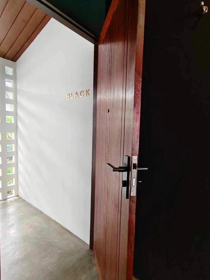 Apartment Mr Black & Ms White -self Check In Bangkok