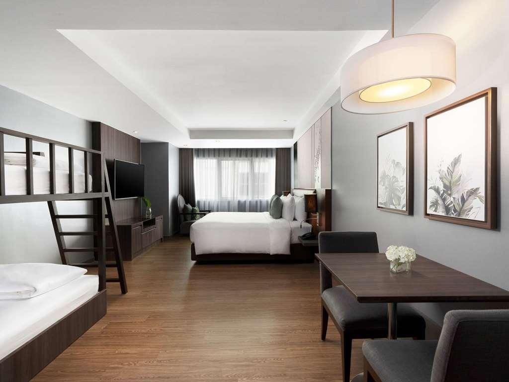 Hotel Novotel Living Sukhumvit Legacy *
