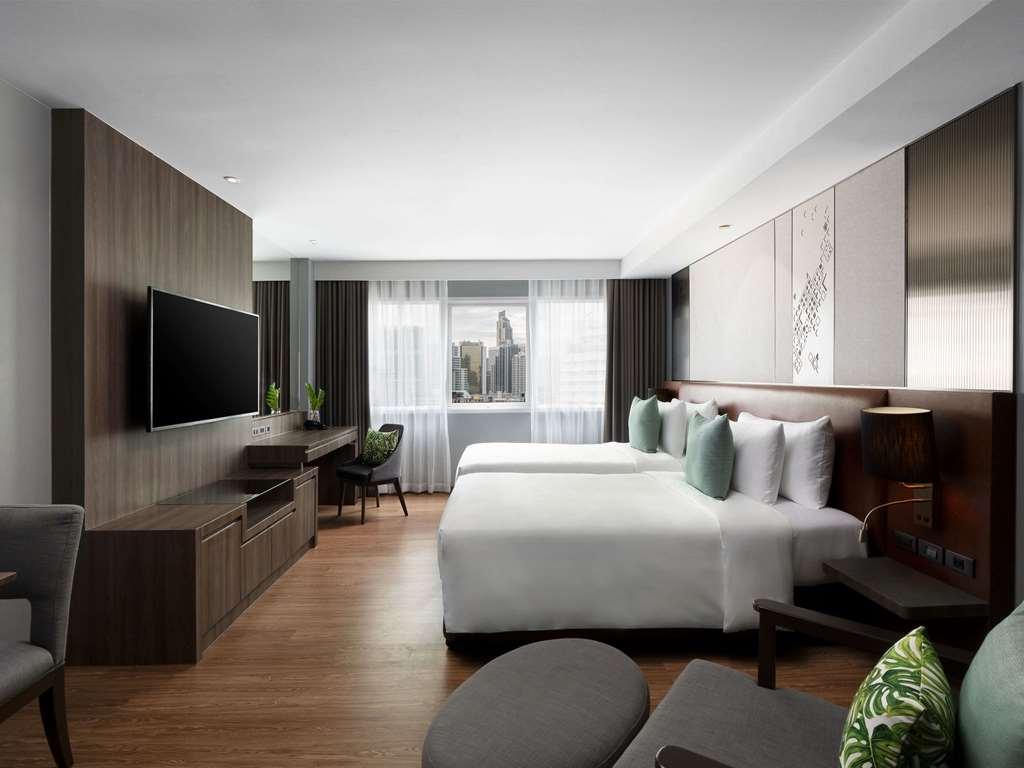 Novotel Living Sukhumvit Legacy *
