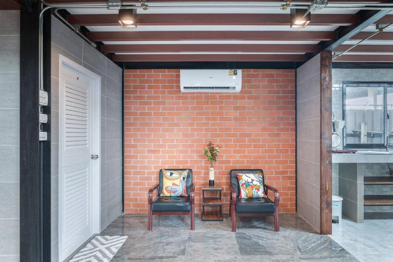 Thananya Apartment Bangkok
