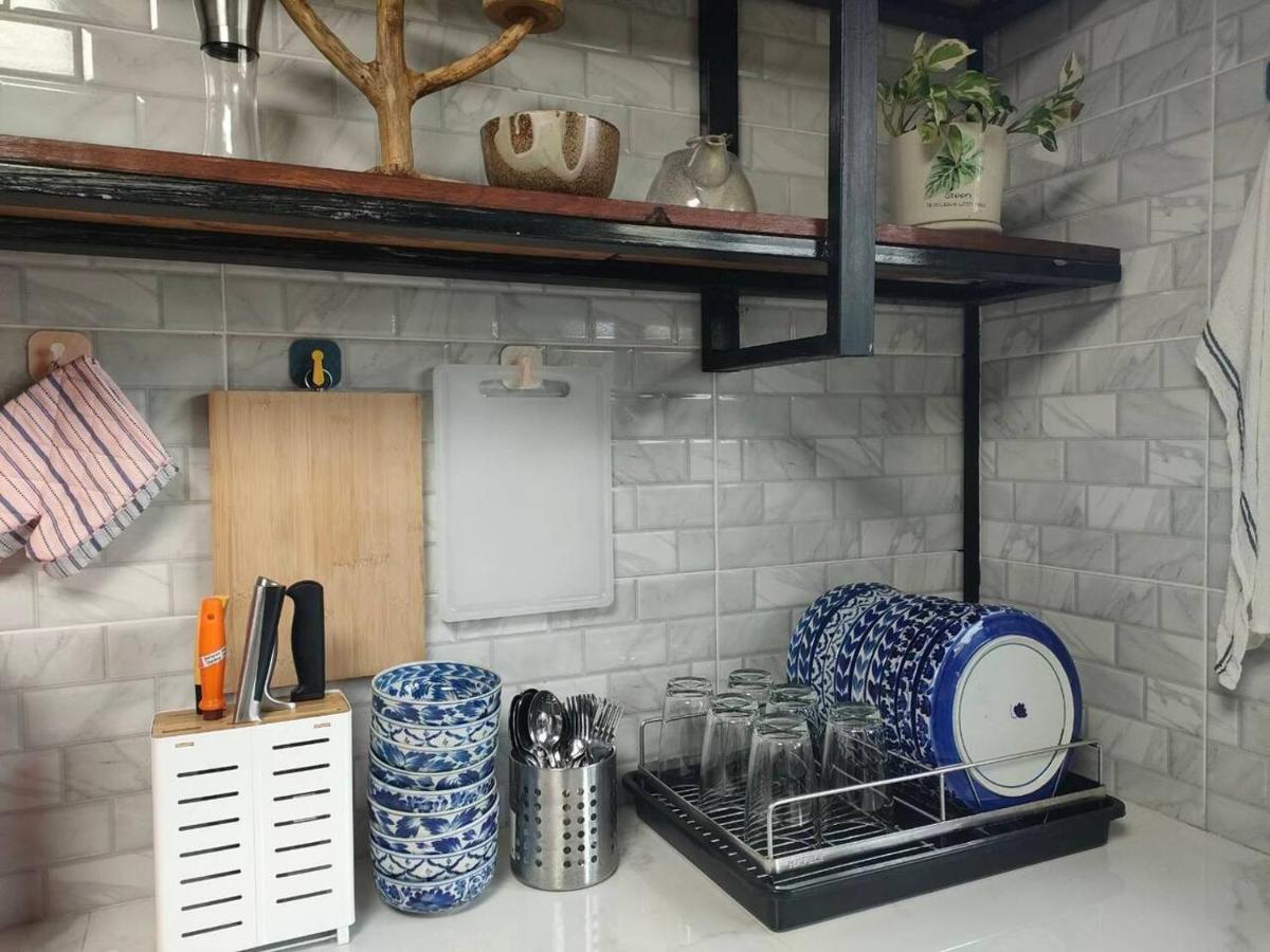 Thananya Apartment