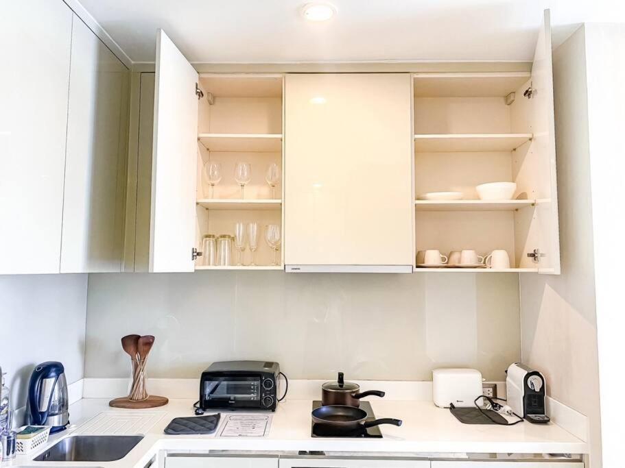 Apartment Grand Modern 2br - Ultra Fast Wifi - Phrom Phong *