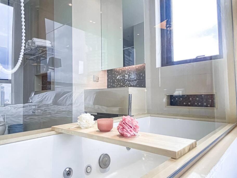 Grand Modern 2br - Ultra Fast Wifi - Phrom Phong Apartment Bangkok