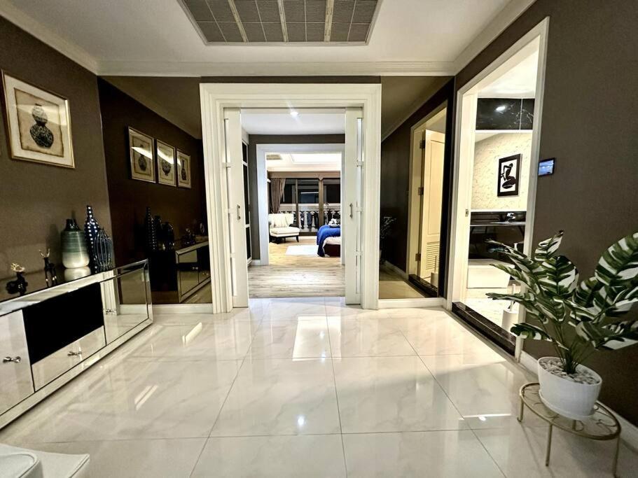 Pangsapuri View, Big Apartment, Great Location *