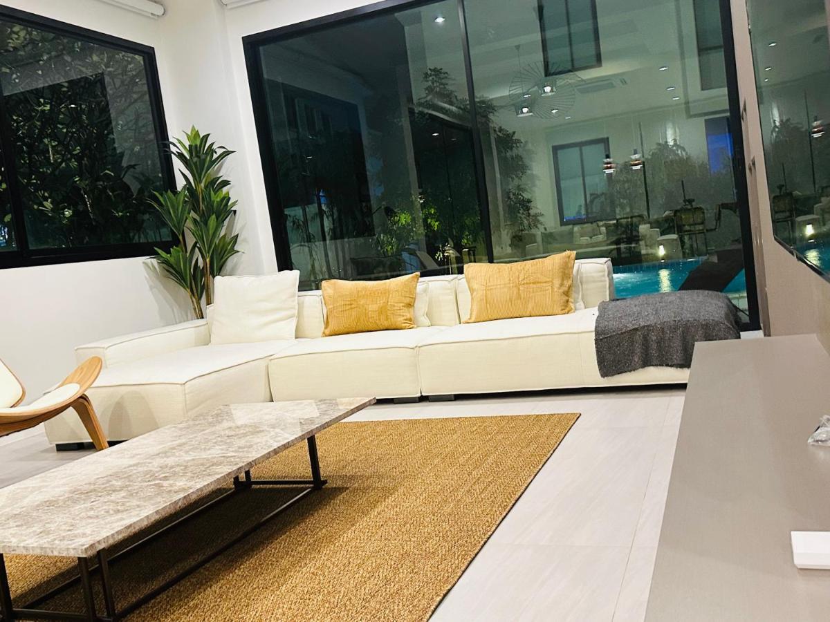 Luxury Pridi Villa Bangkok