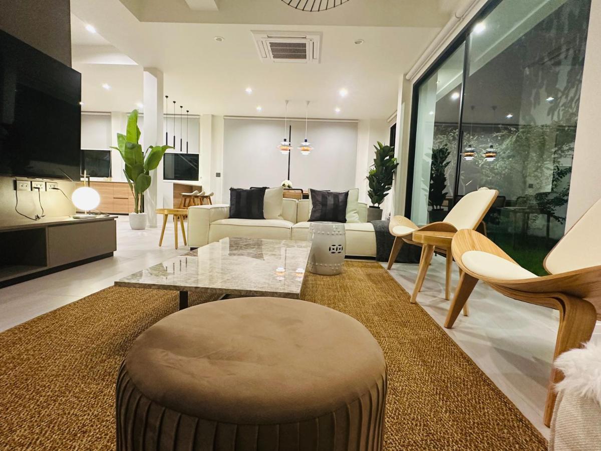 Luxury Pridi Villa Bangkok