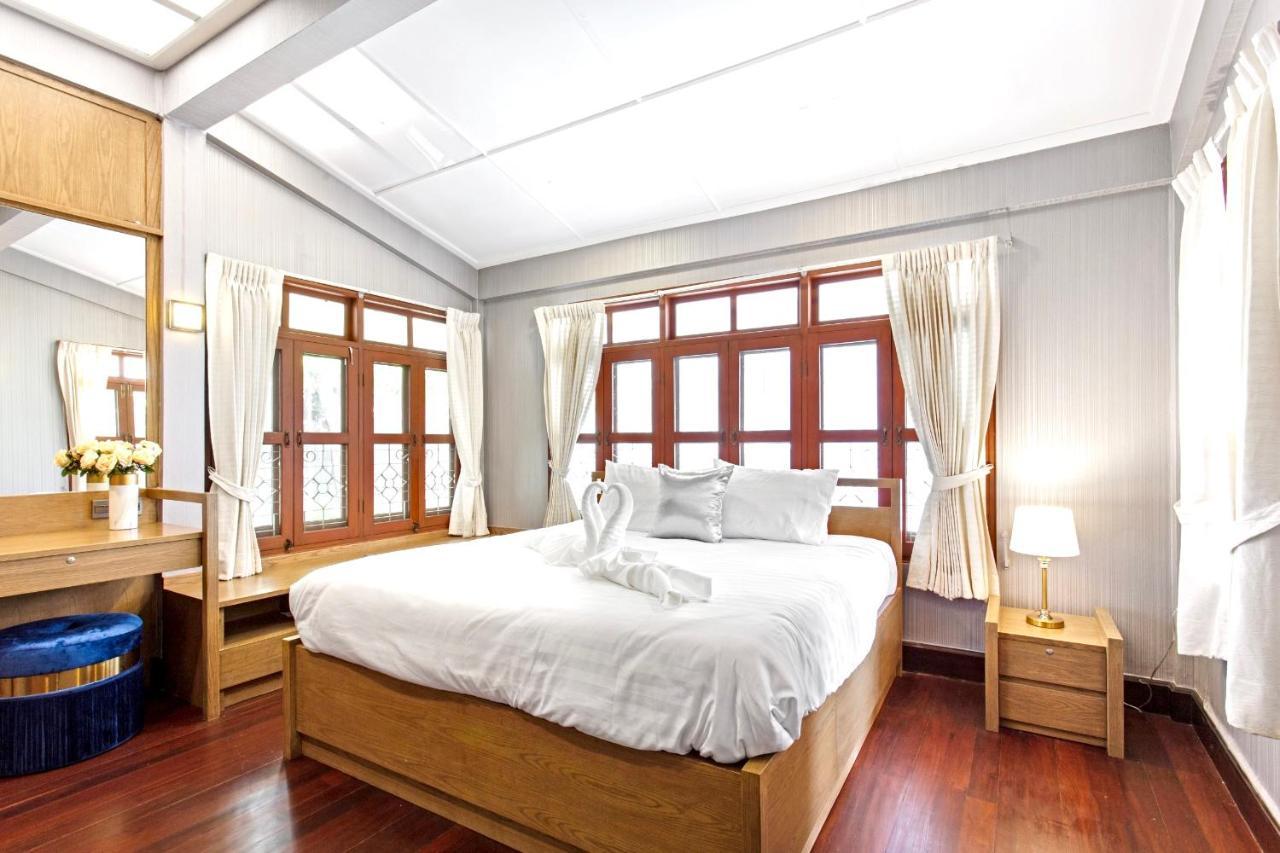 Sathorn Private Pool Villa