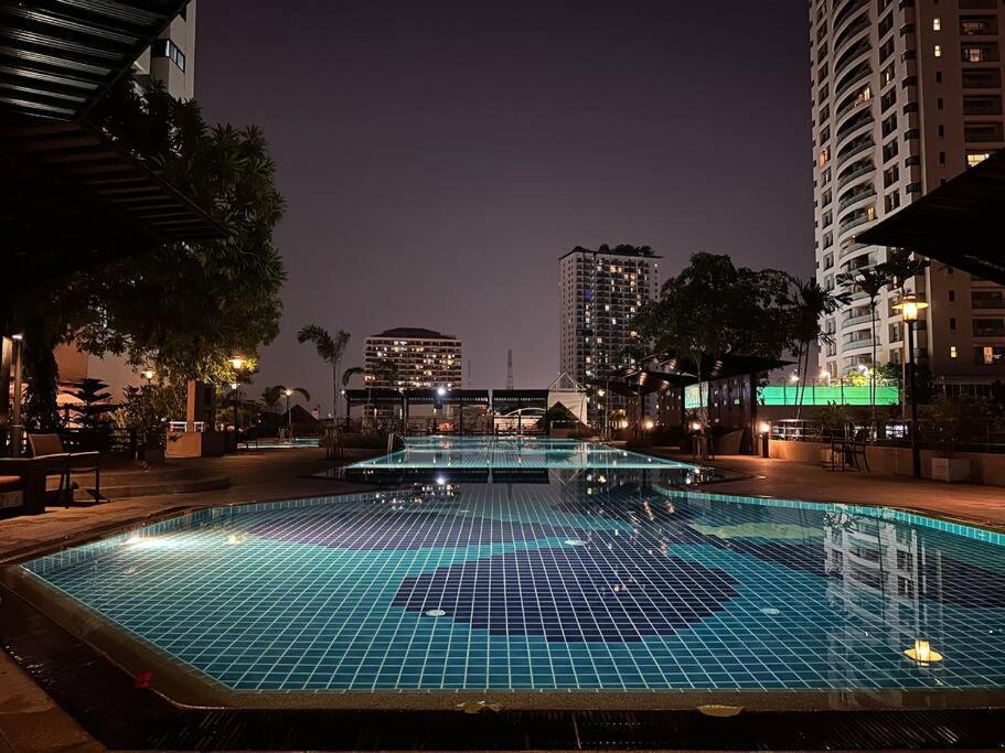 Sathorn Gardens By Ern Apartment *