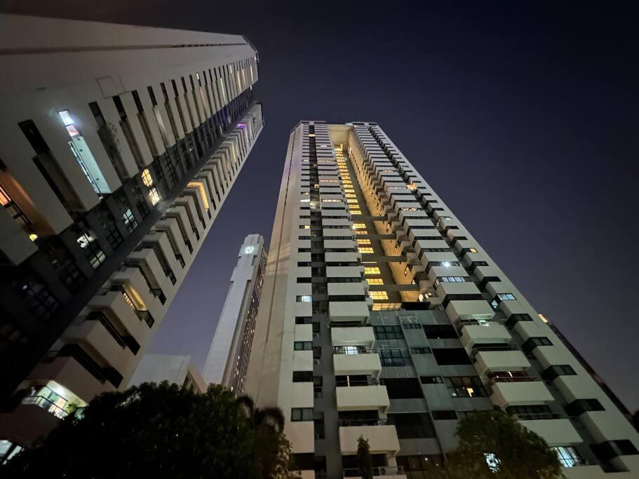 Sathorn Gardens By Ern Apartment *