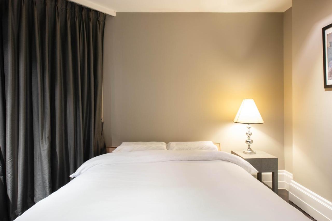 Apartment Sathorn Gardens By Ern Bangkok