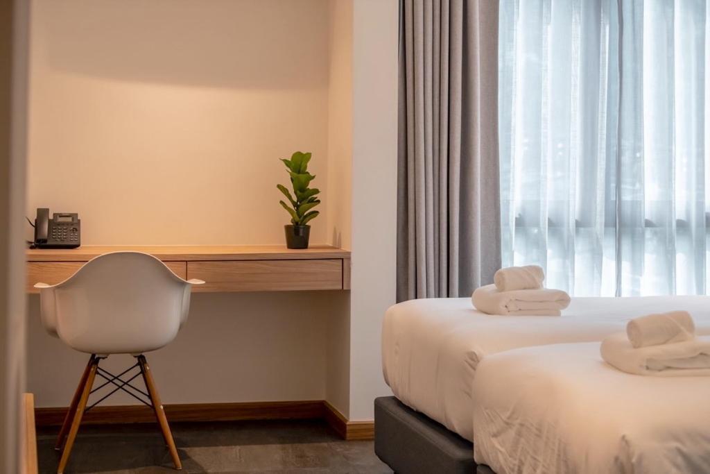 Hotel Zen Master