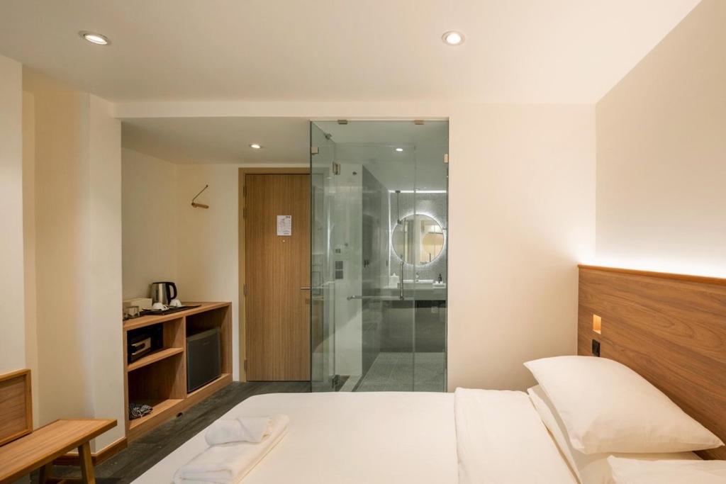 Hotel Zen Master