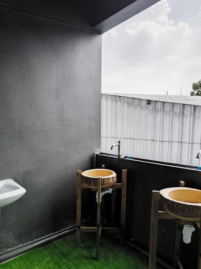 Youyen Hostel *