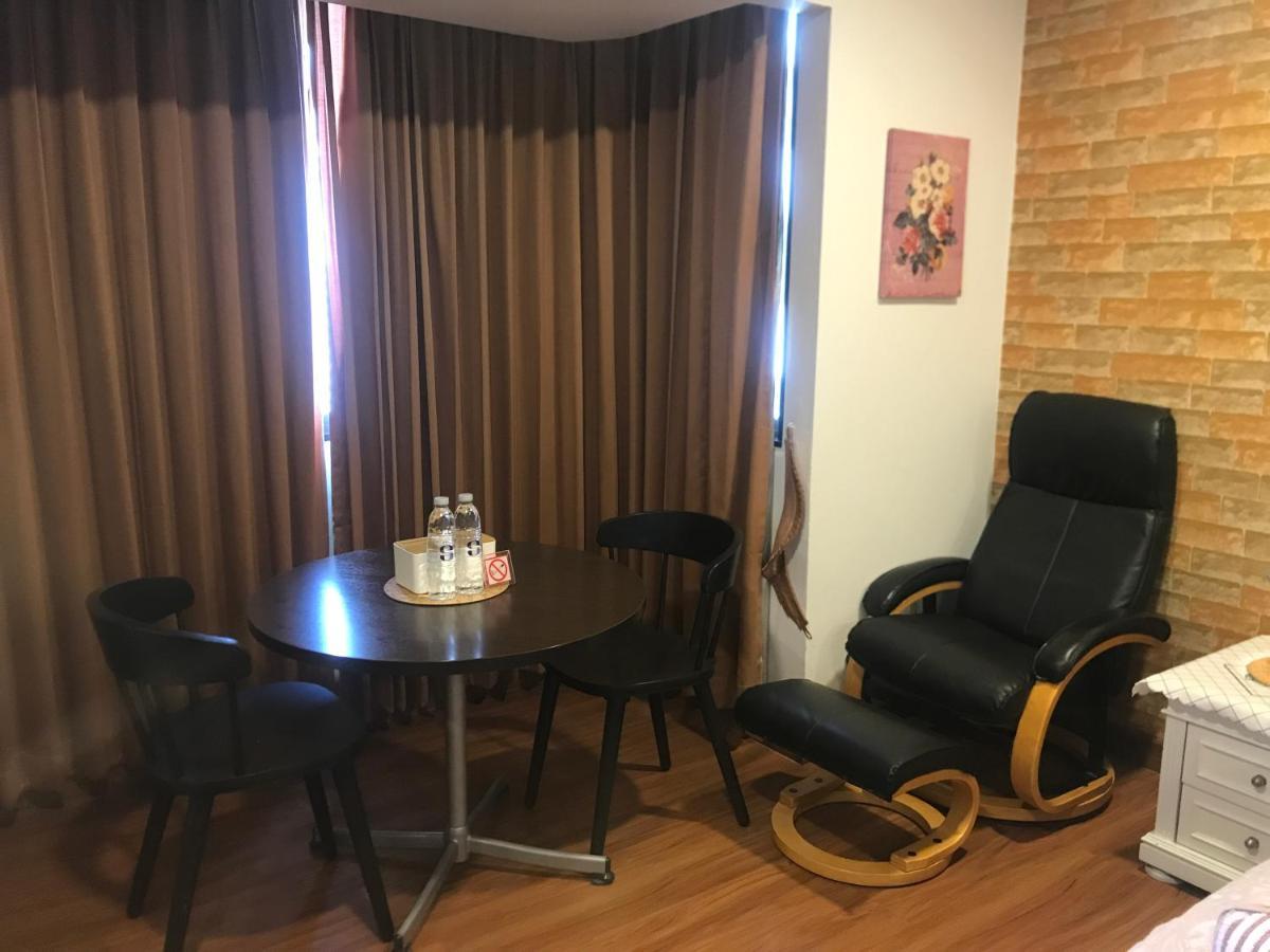 Nana Signature Apartment Bangkok