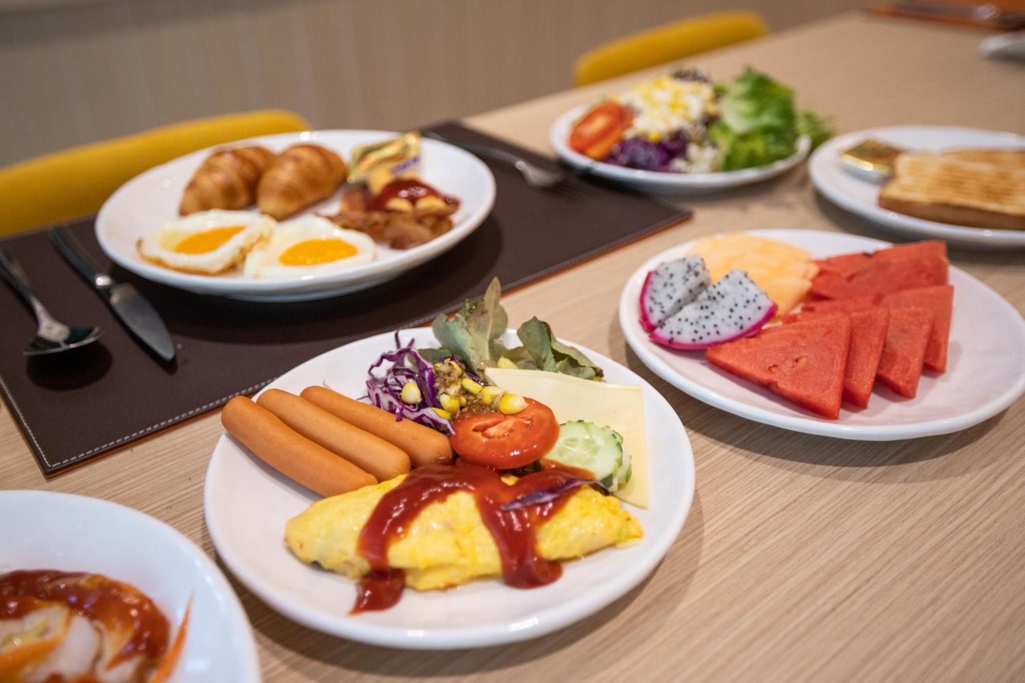 Parkroyal 4* Bangkok