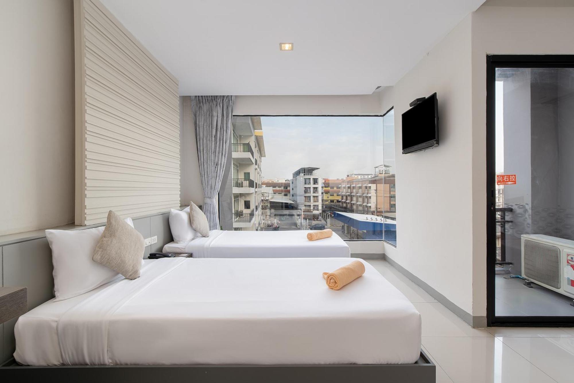 Leenova Hotel Bangkok